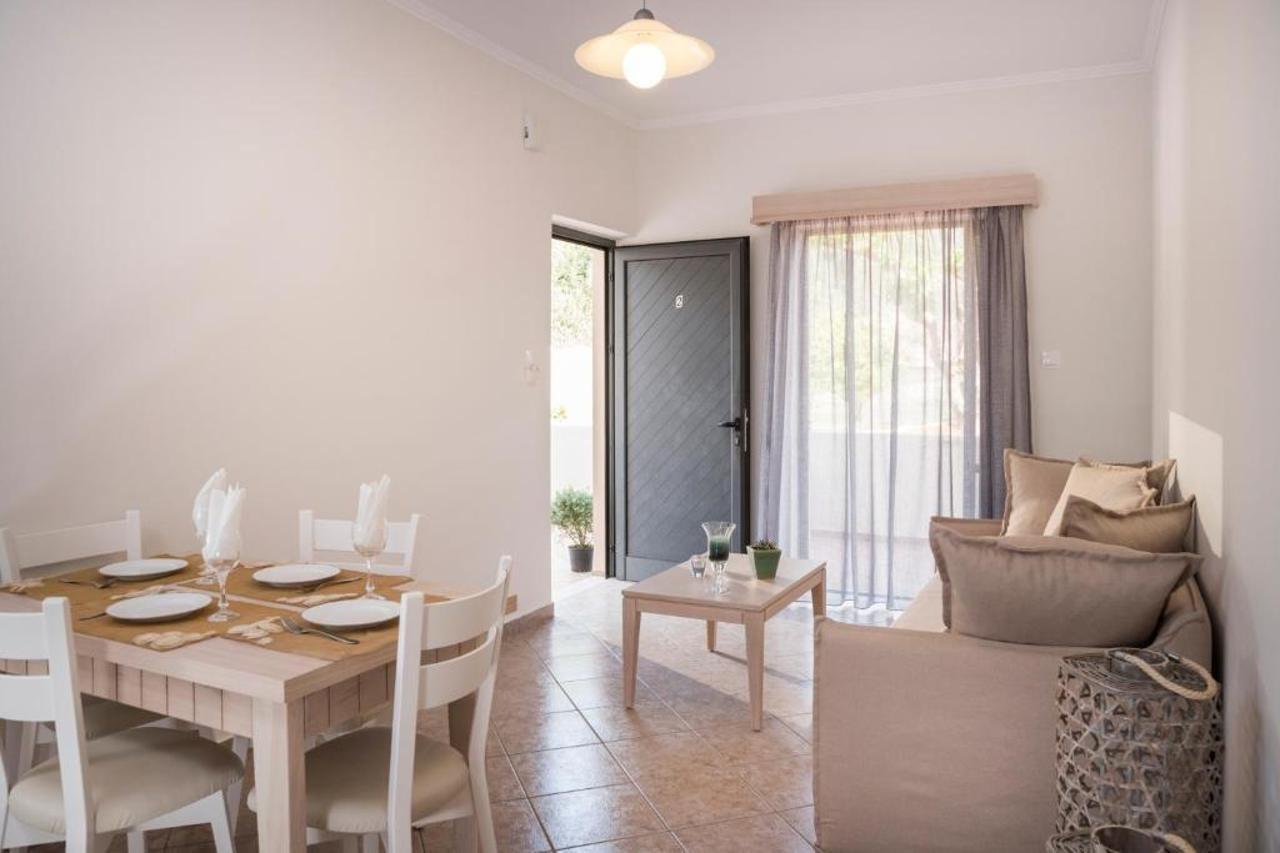 Mear Apartments And Studios Gialos  Exterior photo