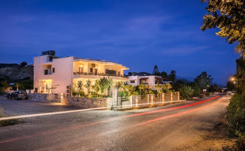 Mear Apartments And Studios Gialos  Exterior photo